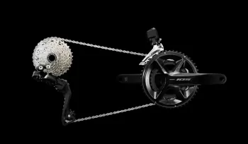 Shimano 105 R7000 Di2 Groupset